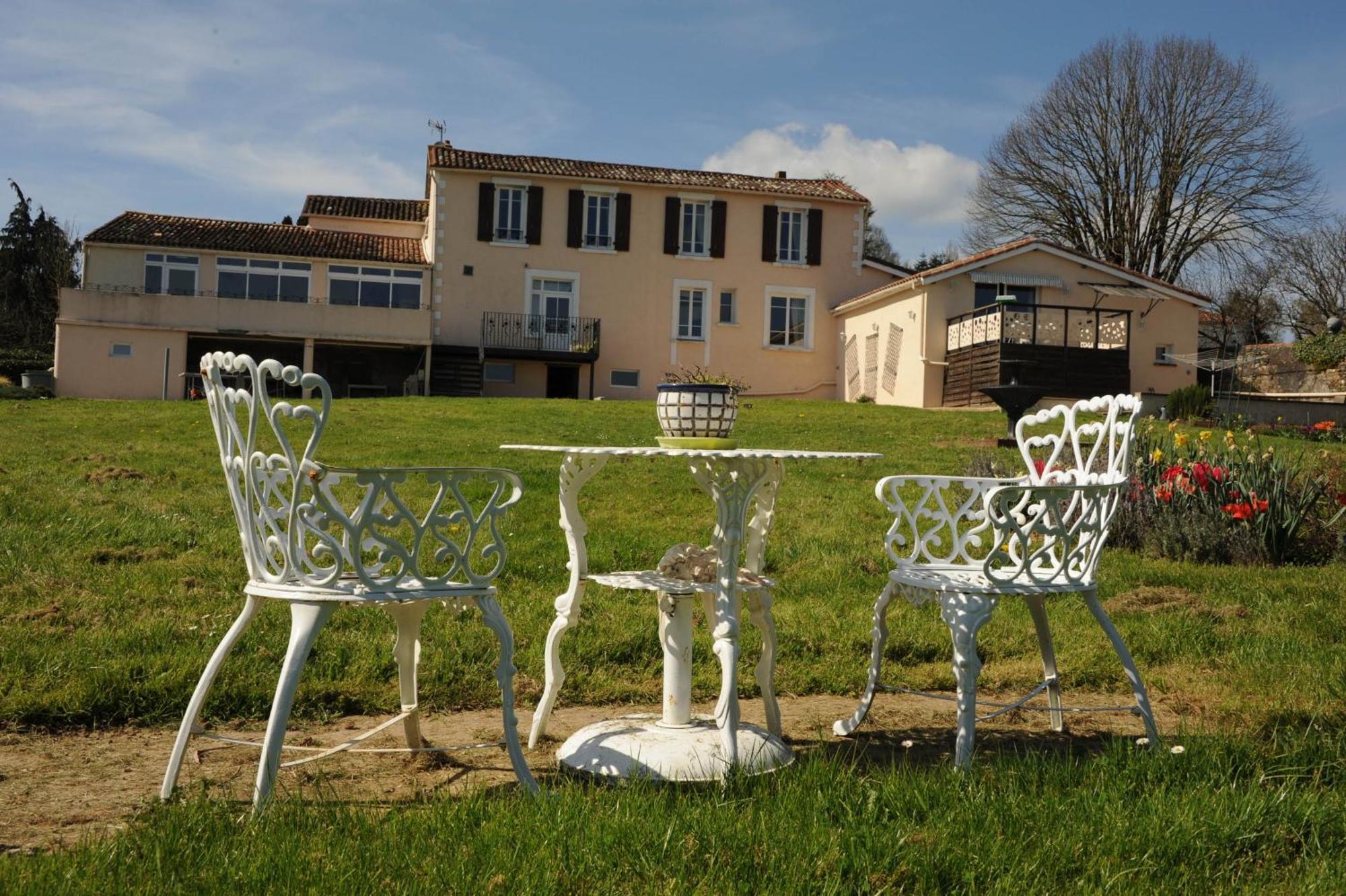 La Marmotte A Queue Plate Bed & Breakfast Le Beugnon Bagian luar foto